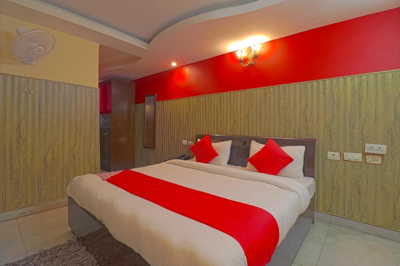 Oyo 834 Shree Balaji Hotel Faridabad Luaran gambar
