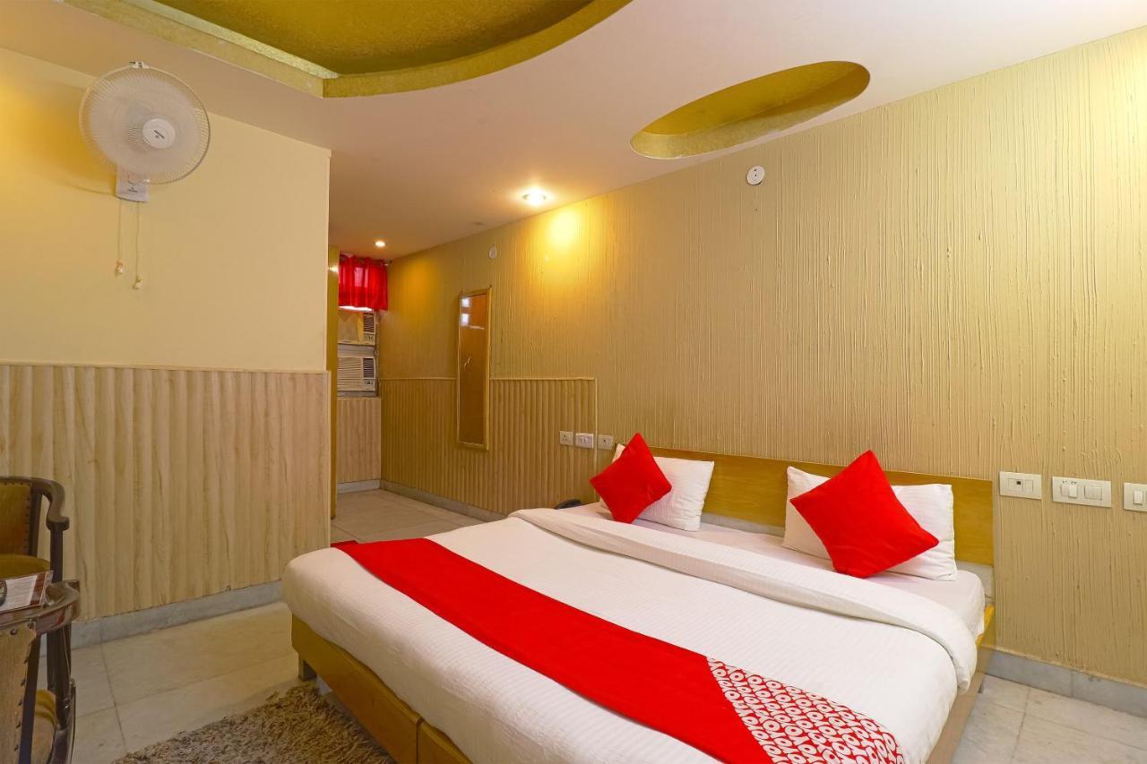 Oyo 834 Shree Balaji Hotel Faridabad Luaran gambar