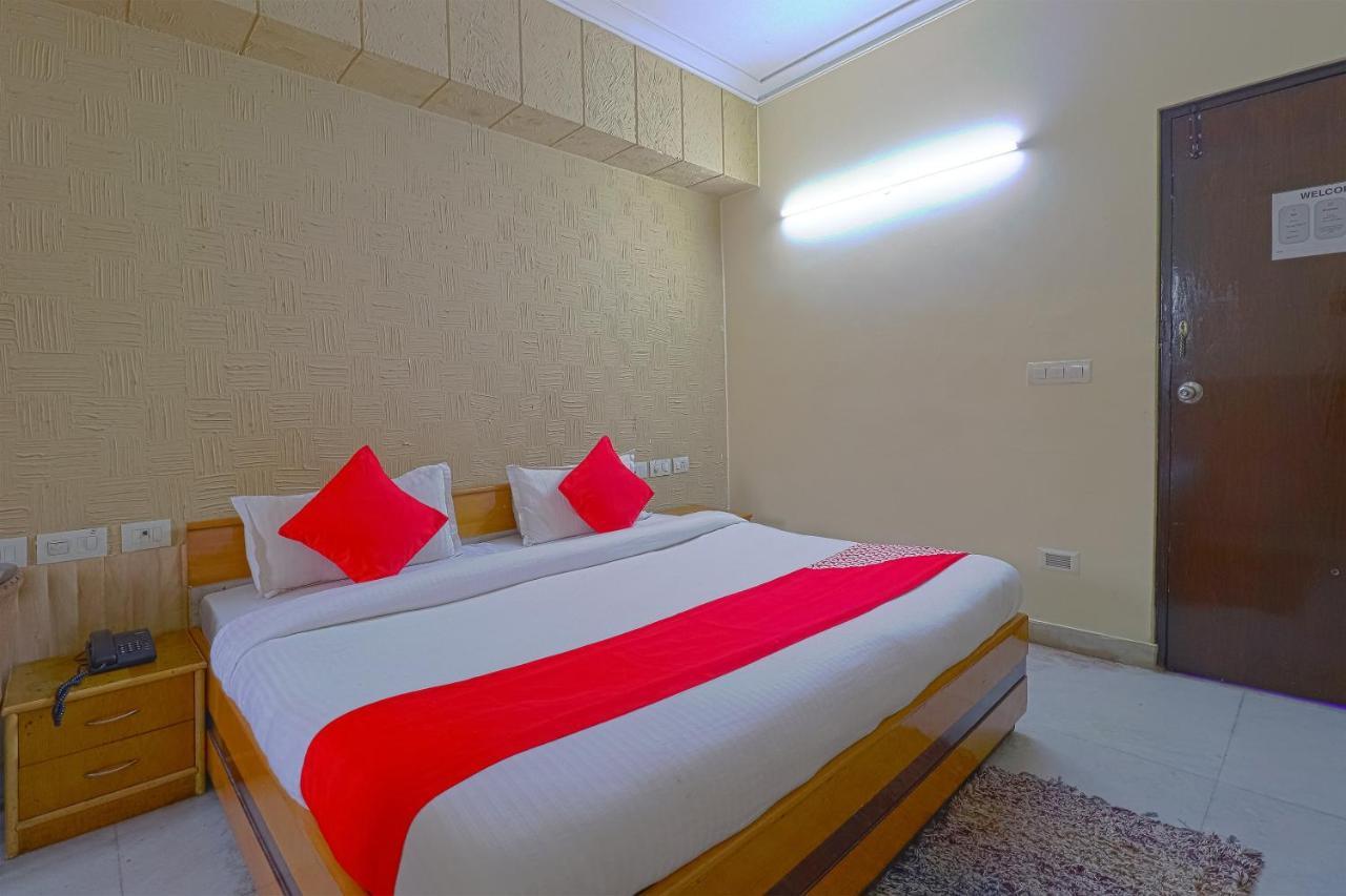 Oyo 834 Shree Balaji Hotel Faridabad Luaran gambar