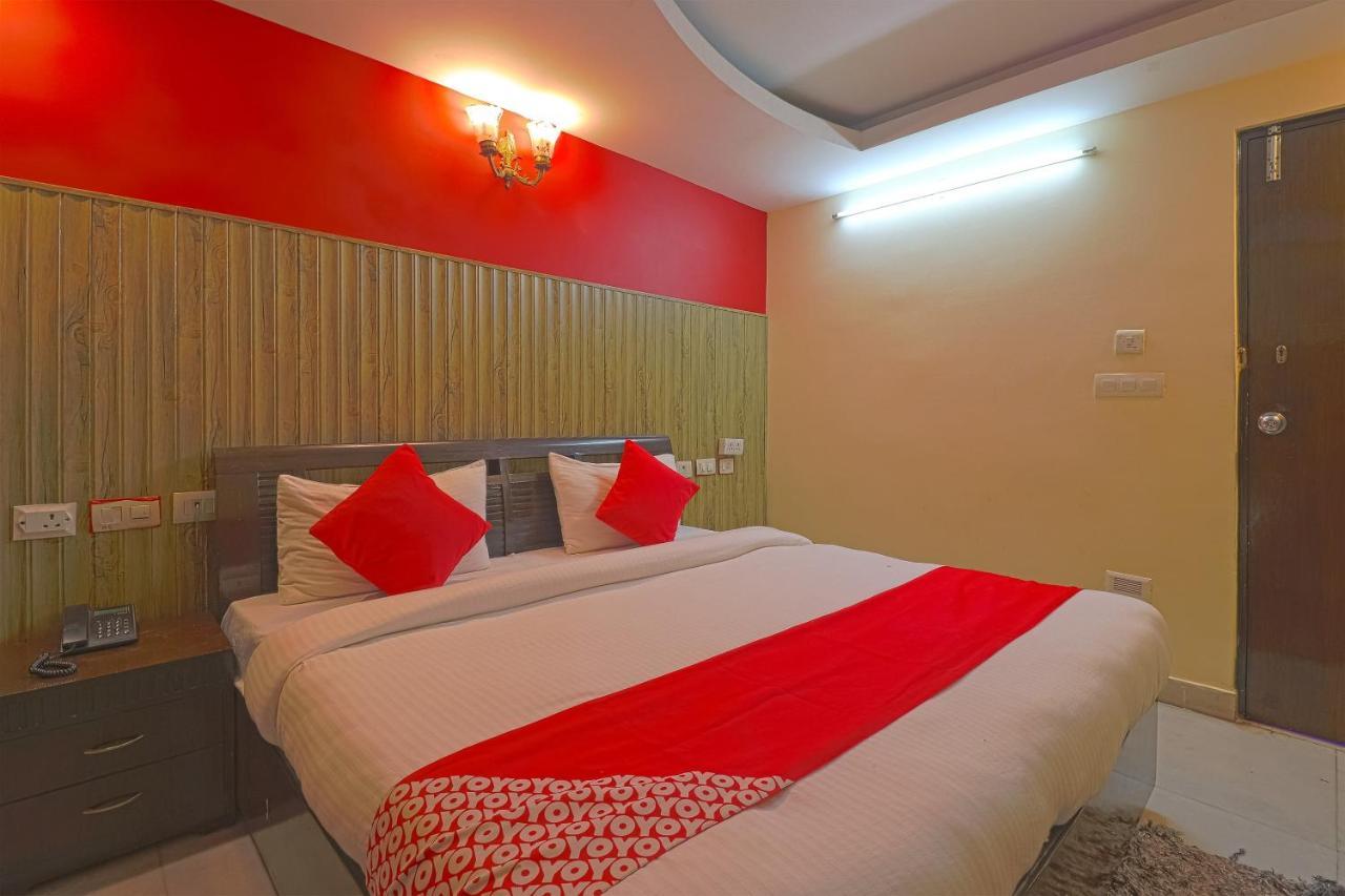 Oyo 834 Shree Balaji Hotel Faridabad Luaran gambar